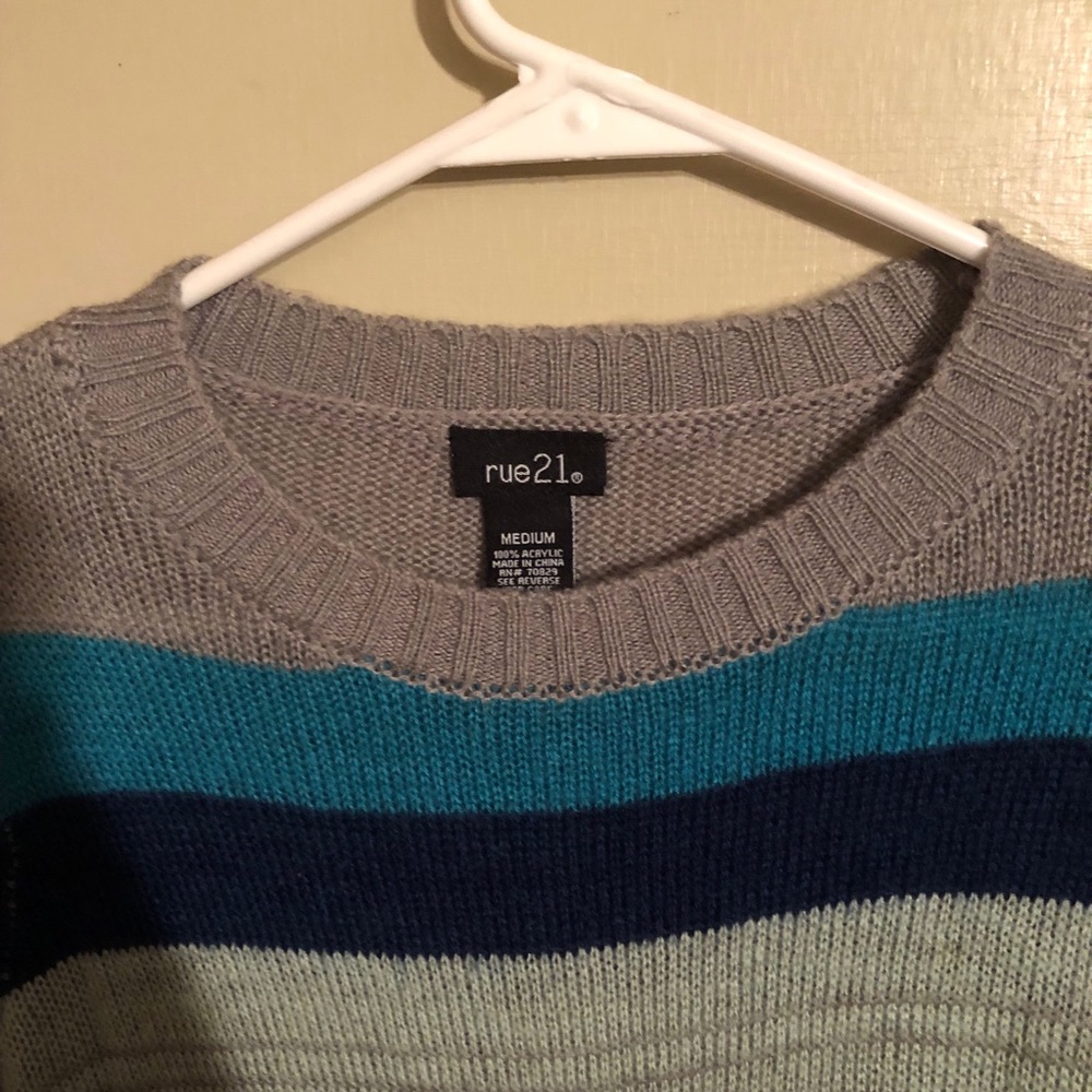 Sweater - Picture 2 of 2